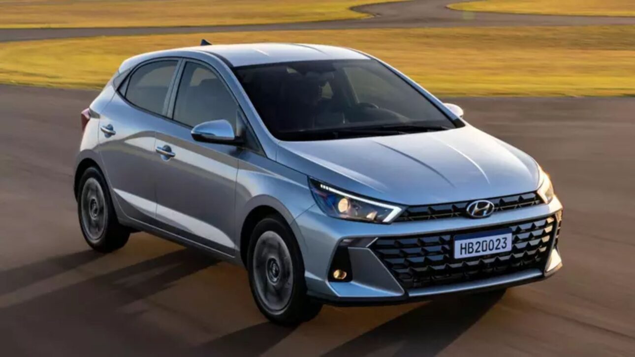Hyundai HB20 2026 tiene descuentos de hasta R$ 14 mil, motor 1.0 Kappa, central multimedia de 8" y financiación con tasa cero.