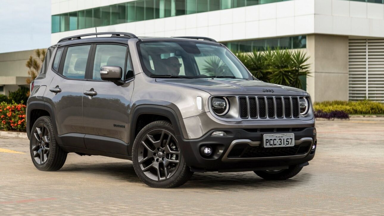 Descubre 4 coches usados que parecen buenos negocios, pero esconden defectos graves y alto costo de mantenimiento, según mecánicos.