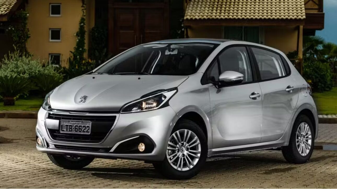 Confira quatro carros usados com câmbio de seis marchas entre R$ 45 mil e R$ 64 mil, que unem desempenho, economia e conforto.