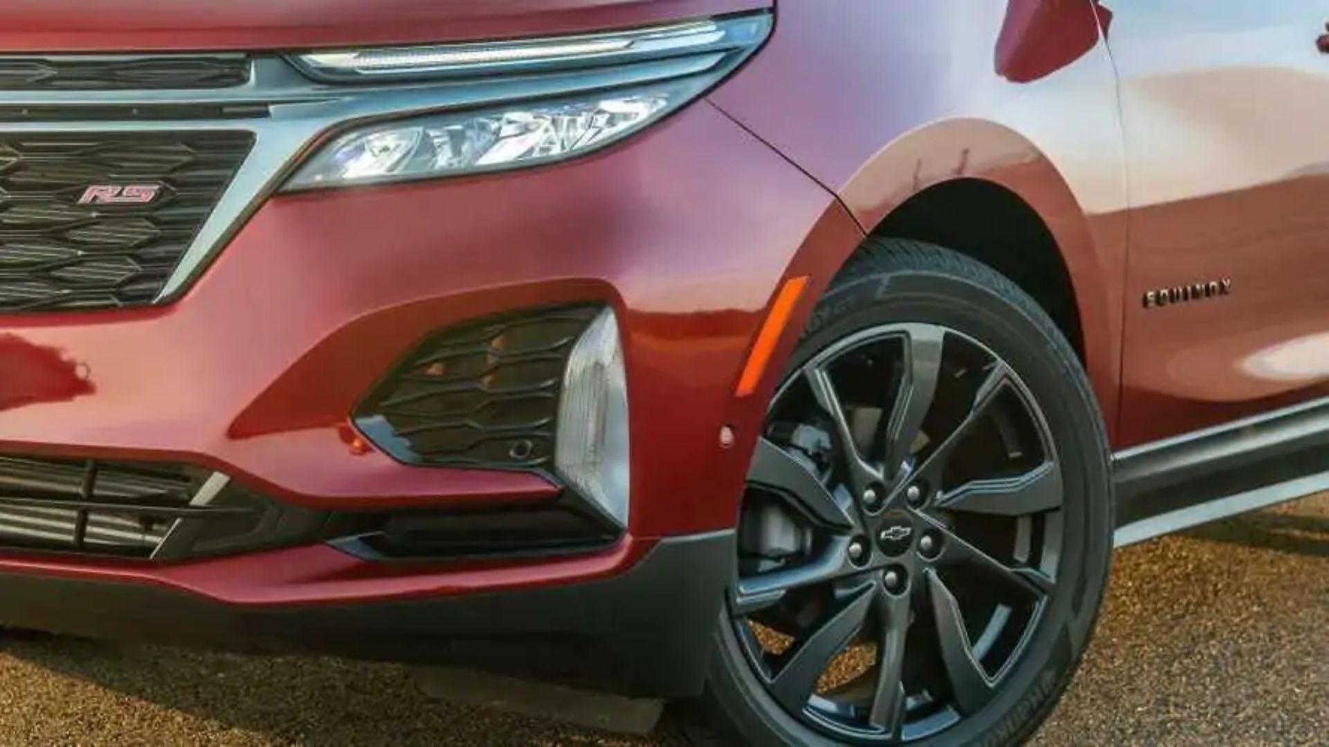 Chevrolet Equinox RS 2022 une motor 1.5 turbo, faróis full LED e alto custo-benefício após queda de preço de quase R$ 76 mil.