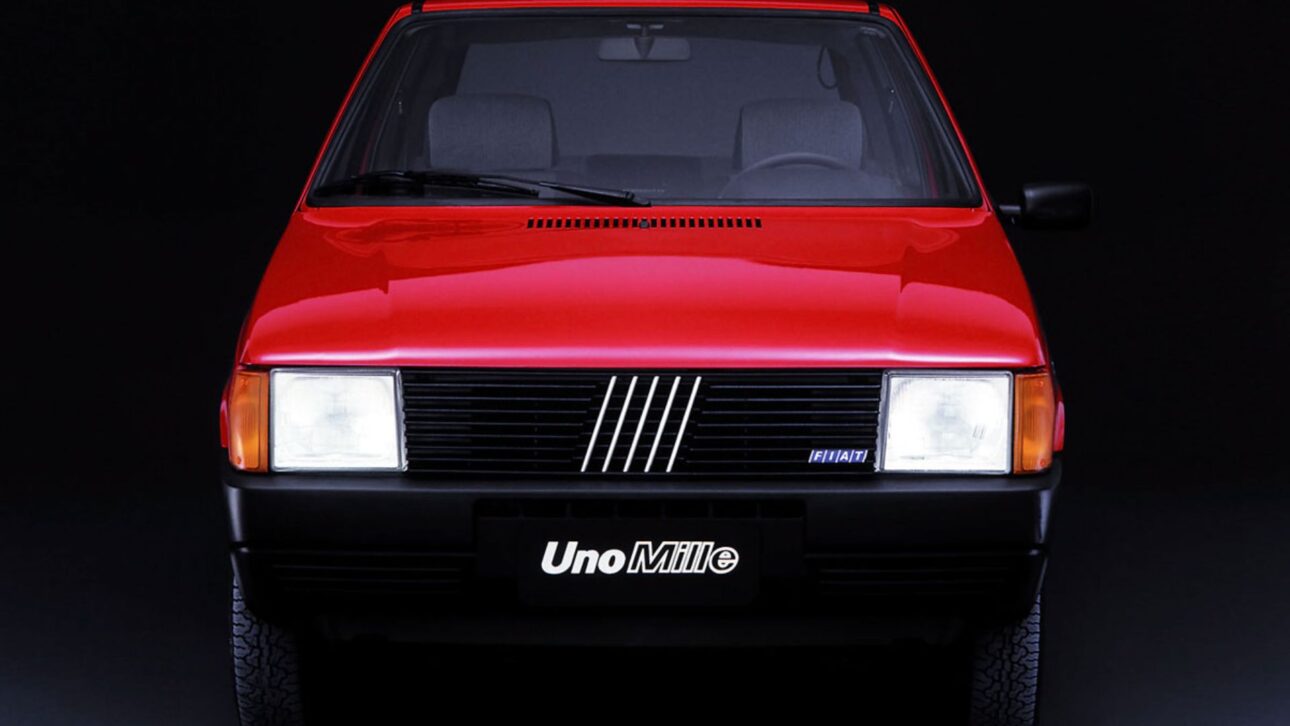 Fiat Uno mantiene fama de carro resistente, económico y fácil de mantener, con versiones usadas por menos de R$ 25 mil en Brasil.
