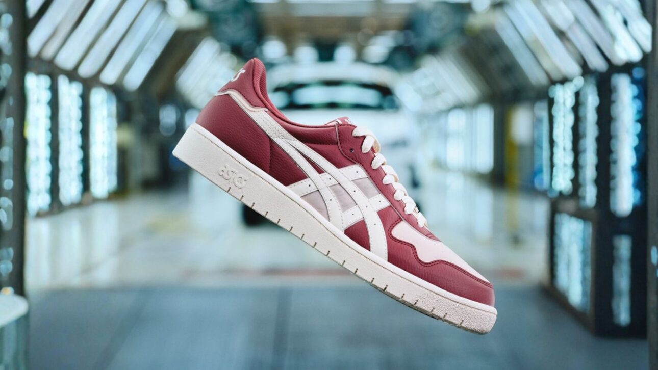 Zapatilla ASICS Japan S Airbag trae 25% de tela reutilizada de airbags de Toyota en diseño retro. Edición limitada en Brasil.