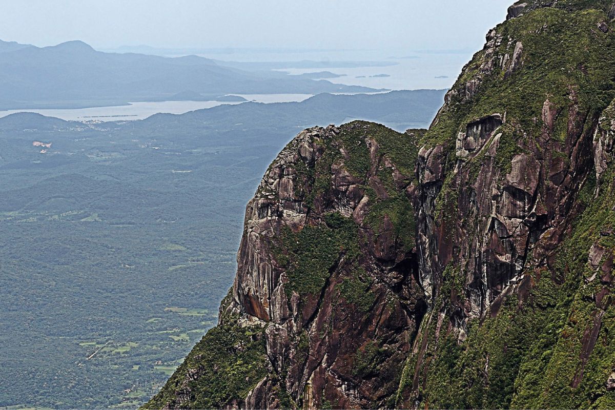 As Montanhas do Marumbi no Paraná são cenário de natureza exuberante, mas também palco de riscos subestimados por muitos que visitam o parque sem preparo