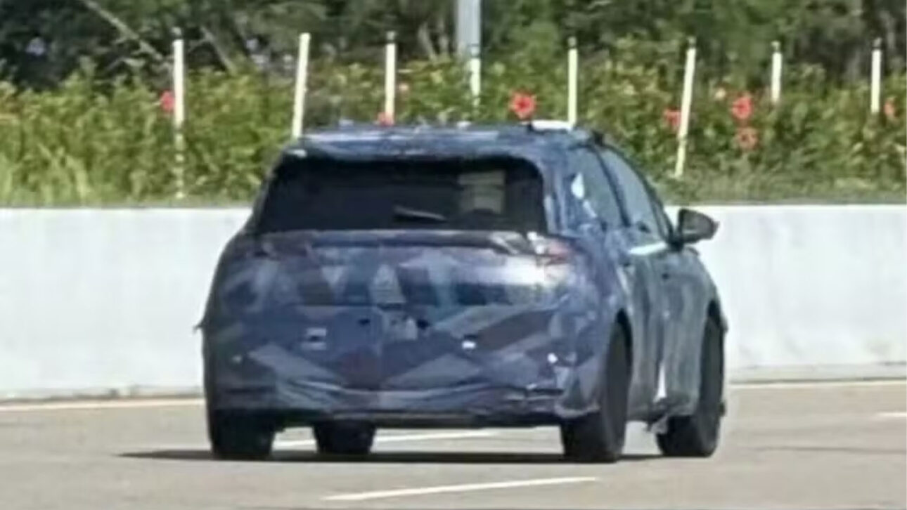 Nueva generación del BYD Dolphin es flagrada en pruebas y gana versión con dos motores exclusiva. jpg