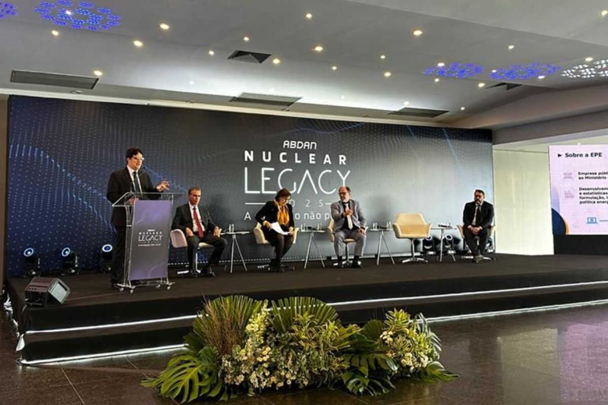 A Empresa de Pesquisa Energética (EPE) marcou presença no Nuclear Legacy 2025, realizado em Brasília nos dias 20 e 21 de outubro, reforçando o compromisso do Brasil com o avanço tecnológico e sustentável do setor nuclear