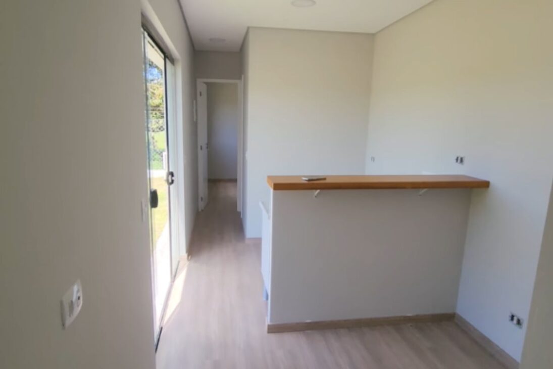 Proyecto de contenedor muestra que da para tener casa lista, moderna y funcional por menos de un carro cero