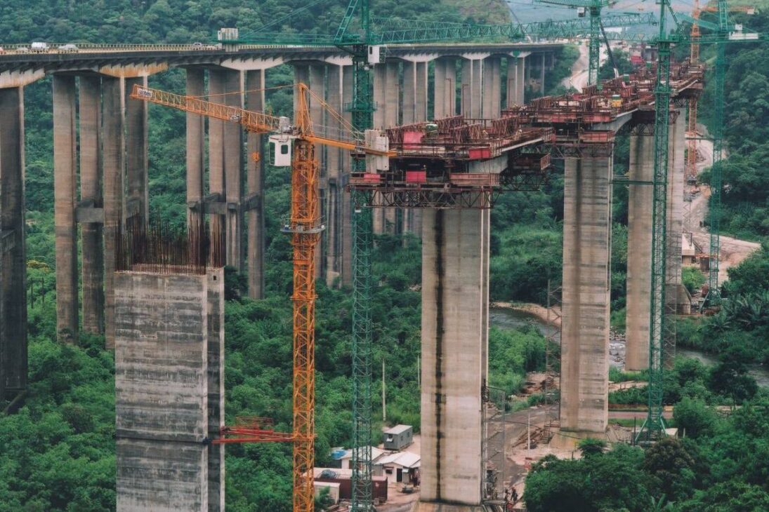 La autopista más transitada de Brasil esconde túneles gigantes, pistas reversibles y la mayor obra de ingeniería vial jamás realizada en América Latina