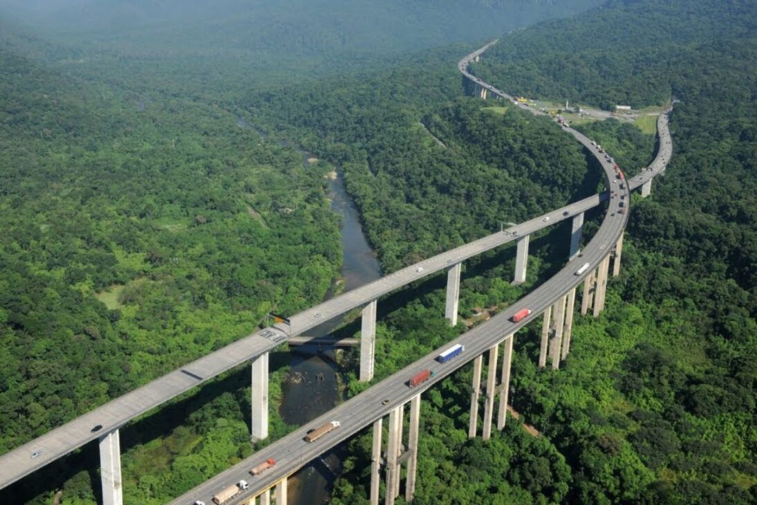 La autopista más transitada de Brasil esconde túneles gigantes, pistas reversibles y la mayor obra de ingeniería vial jamás realizada en América Latina