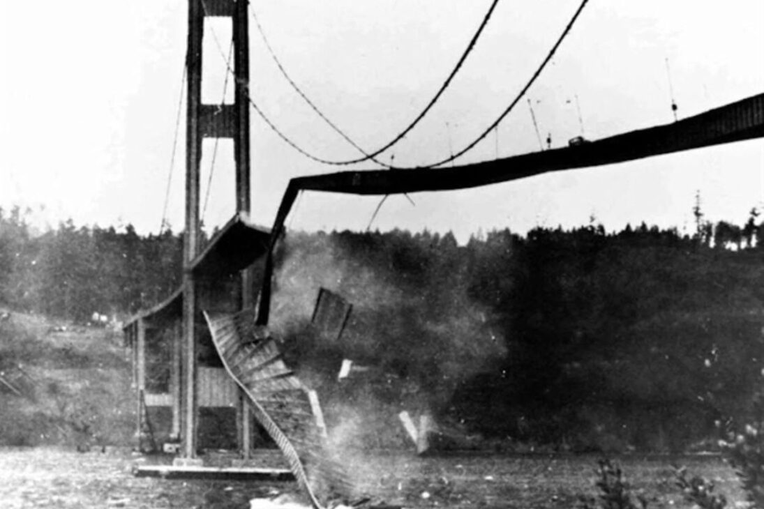 Una puente de 1.800 metros que se derrumbó 4 meses después de la inauguración bajo vientos de apenas 64 km/h
