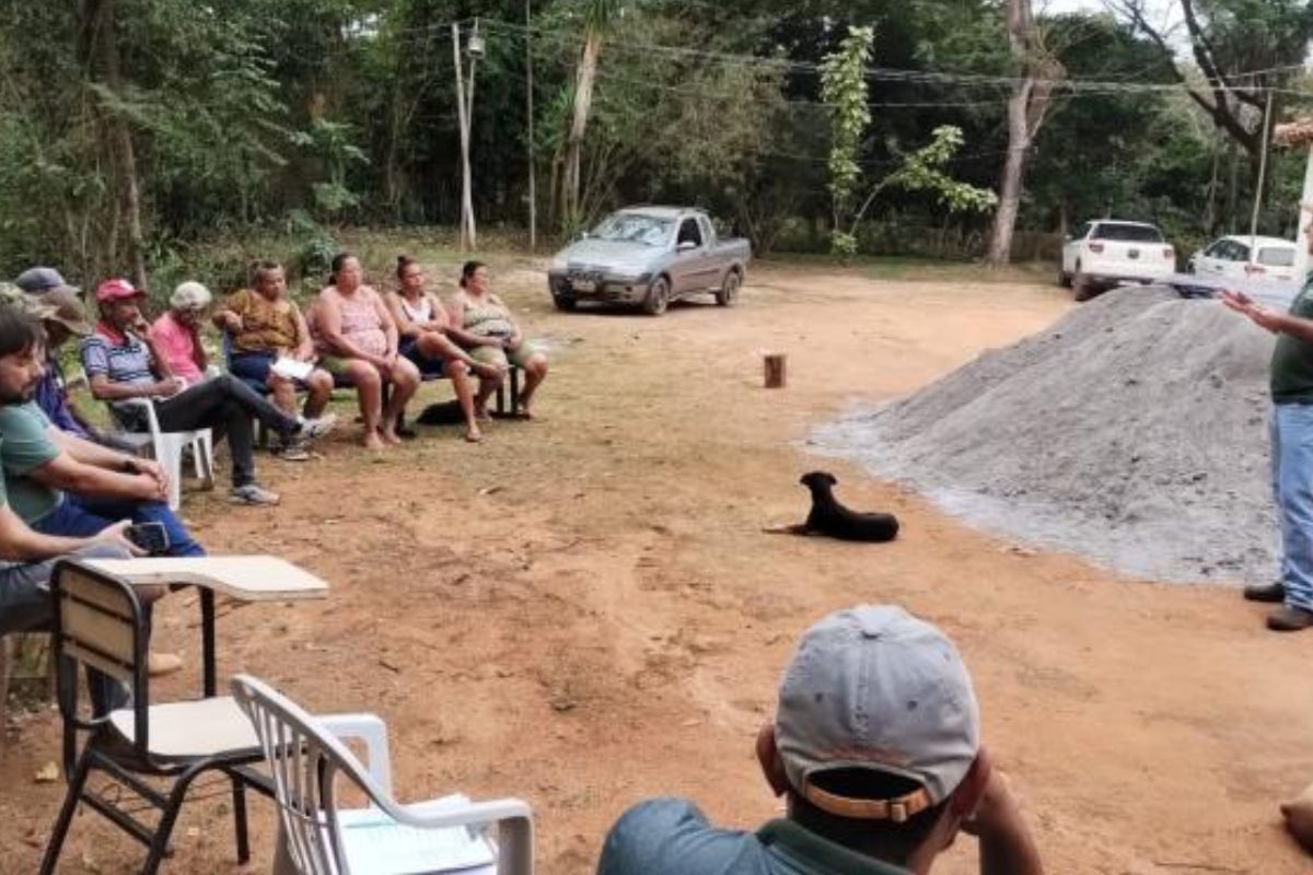 O agrosilício está ajudando agricultores familiares do Leste de Minas Gerais a cuidarem melhor do solo e a produzirem mais sem aumentar gastos