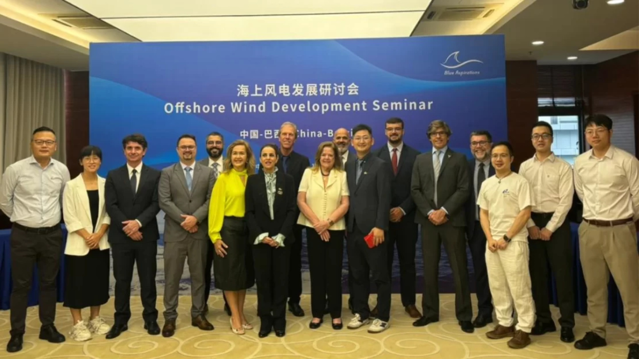 Durante missão oficial na China, o Governo do Ceará fortalece parcerias e atrai novos investimentos para projetos de energia eólica offshore, consolidando o estado como protagonista nas energias renováveis no Brasil. Fonte: ASCOM