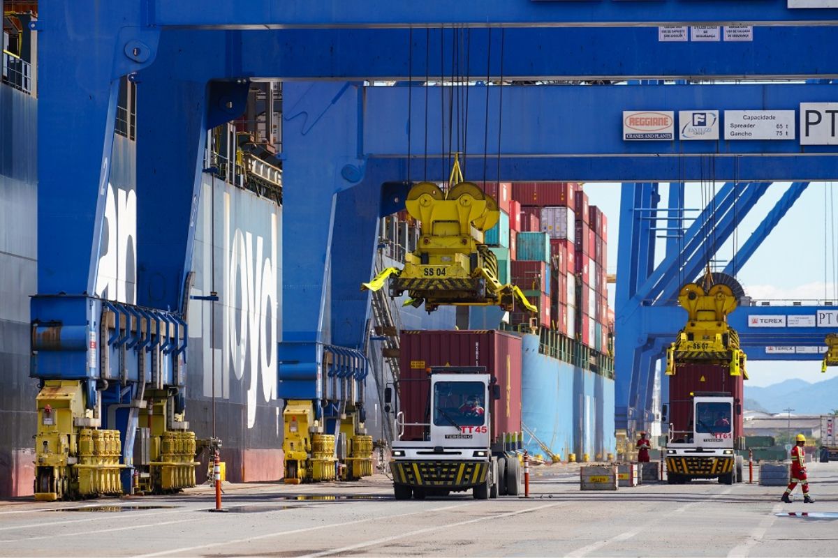 As exportações de Santa Catarina registraram um crescimento de 5% entre janeiro e setembro de 2025, de acordo com dados oficiais do Ministério do Desenvolvimento, Indústria, Comércio e Serviços (MDIC)