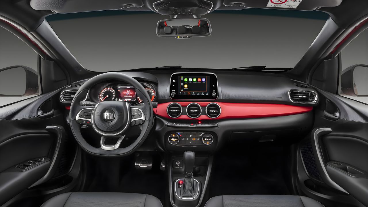 Descubre el Fiat Argo HGT 1.8 automático: hatch deportivo descontinuado, pero que se destaca en el mercado de usados por desempeño, confort y tecnología, con precio competitivo.