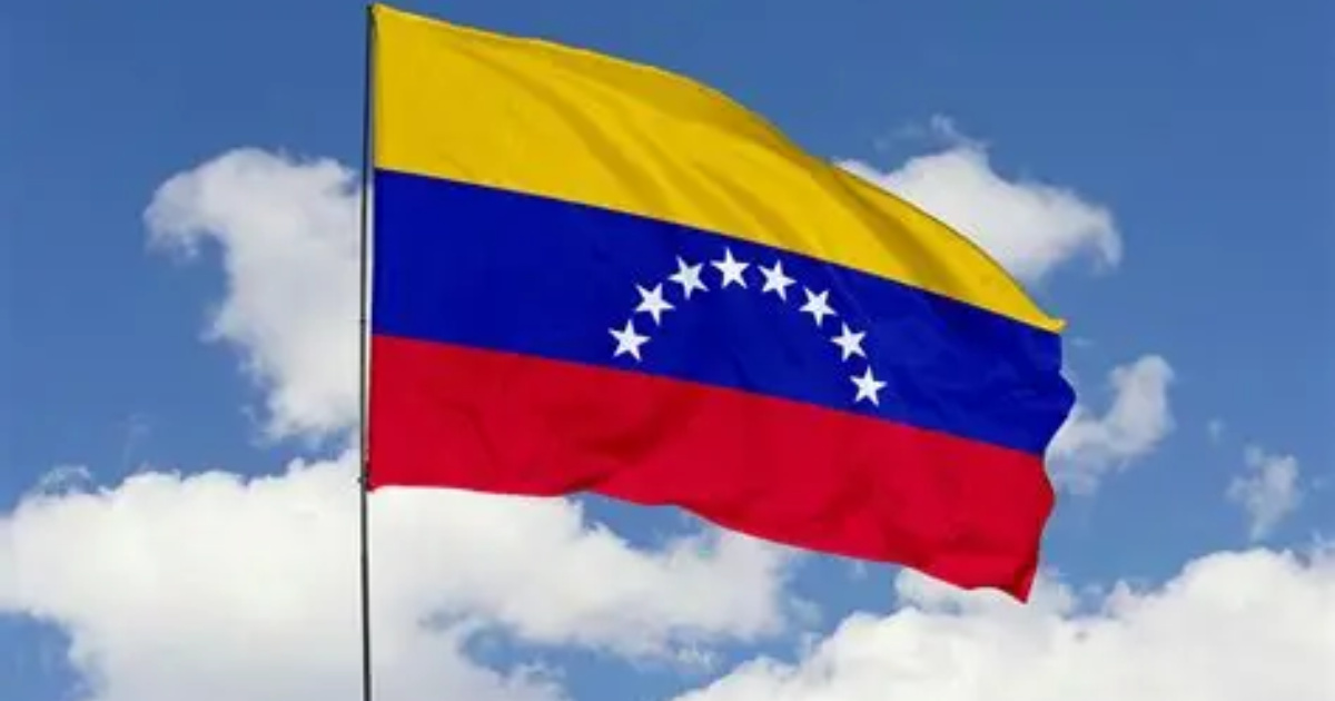 Venezolanos dejan los EUA y retornan al país natal, huyendo de la deportación, del clima hostil y de la nostalgia de la familia.