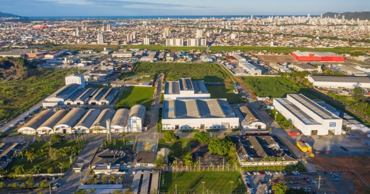 WEG invierte R$ 1 billón en nueva fábrica entre las BRs 101 y 280 y amplía unidad en Jaraguá do Sul, generando 3,1 mil empleos directos e indirectos. (Imagen: WEG/Divulgación)