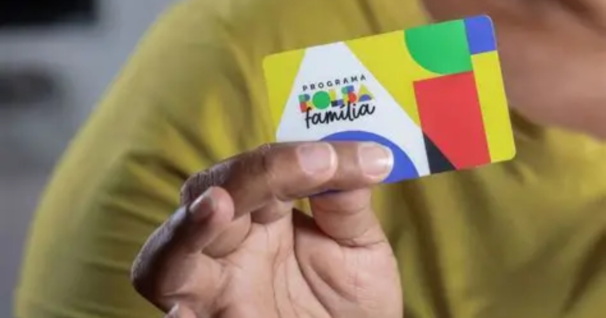 Estudio de la FGV apunta que el Bolsa Familia puede reducir la oferta de trabajo formal, afectando comercio y servicios en Brasil.