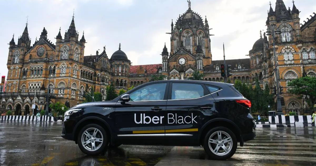 Uber altera categorias Black e Comfort em 2026, exclui modelos de marcas conhecidas e impõe novas regras para carros e motoristas.