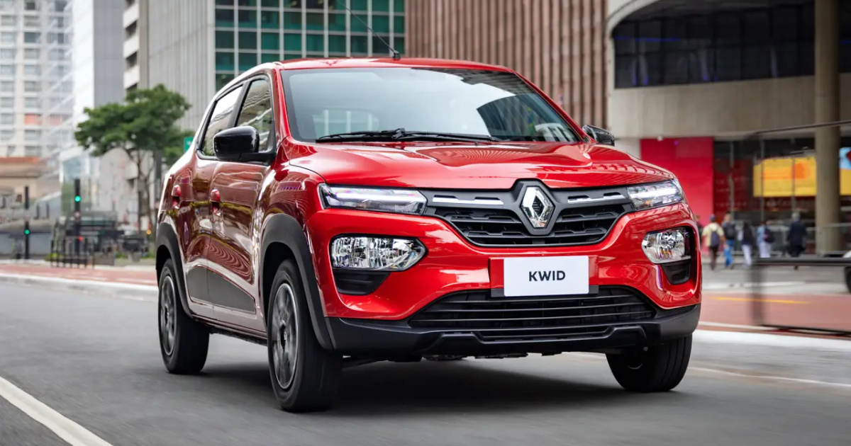 Nuevo Renault Kwid 2026 gana visual del E-Tech, pero pierde equipamientos para mantener precio bajo. Sepa lo que cambia en el compacto.