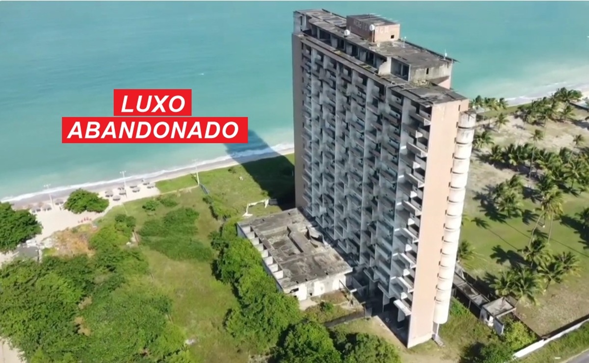 Prédio abandonado em Maria Farinha, com 15 andares e 227 flats, pode ser vendido após 40 anos de paralisação das obras