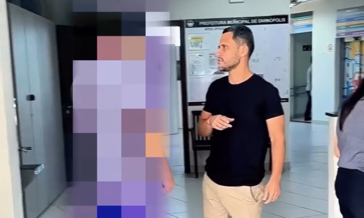 Alcalde detecta servidor fantasma que ganaba R$ 14 mil, grabó pruebas durante 15 días y prometió despido y denuncia al Ministerio Público
