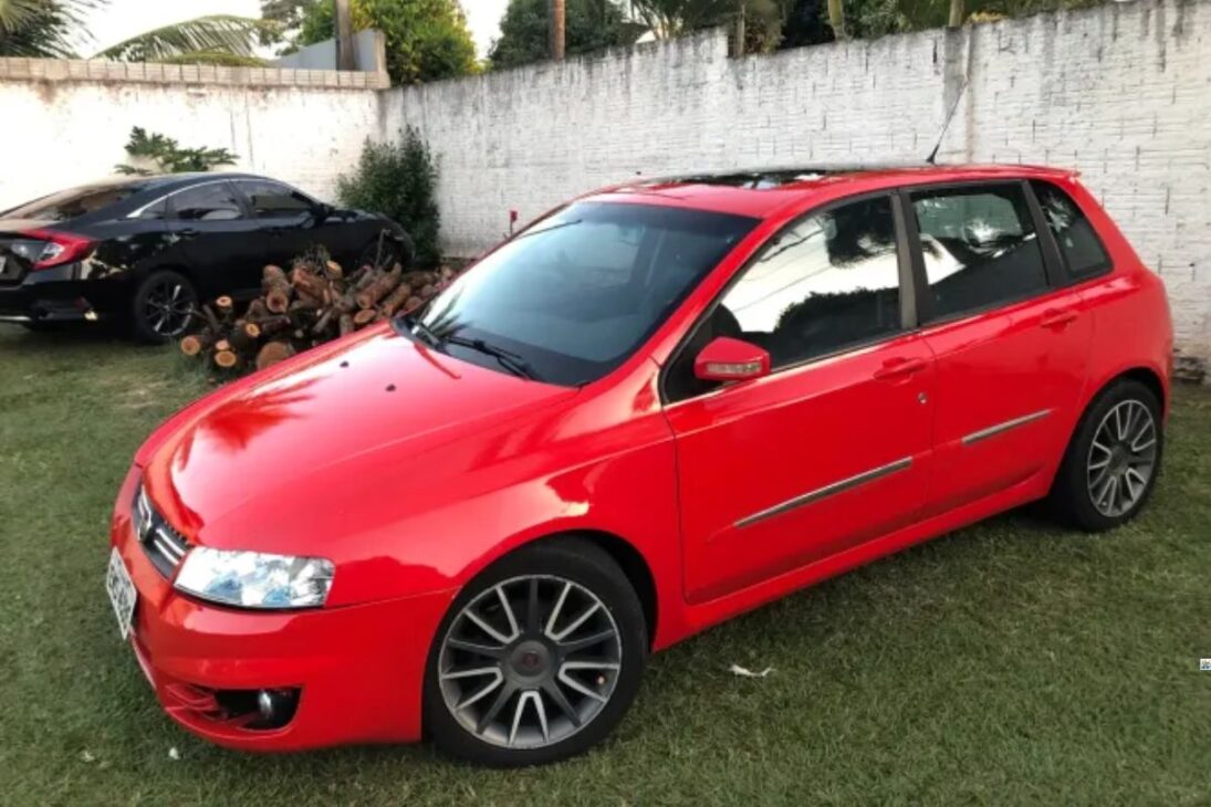 5 coches que nadie quiere, pero valen cada centavo: del Fiat Stilo al Ford EcoSport, los olvidados que aún son excelentes compras