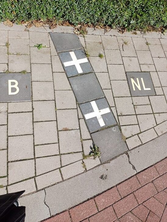 Ciudad, Frontera, Baarle