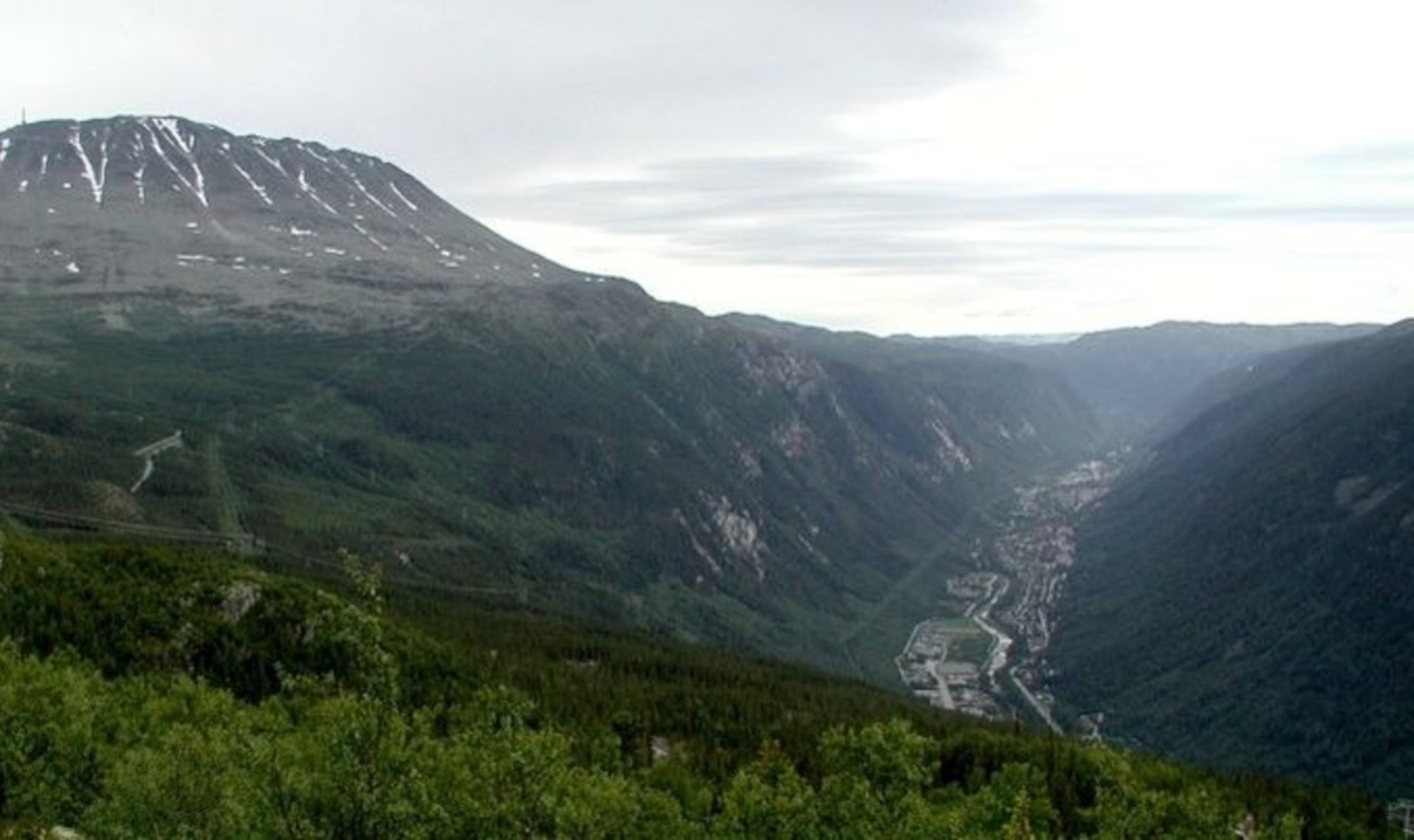 Cidade, espelhos gigantes, Luz do sol