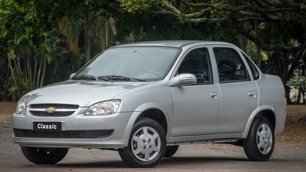 Descubre coches baratos y modelos económicos ideales para ti. Lista de coches resistentes con mantenimiento barato y potencial de valorización en el mercado.