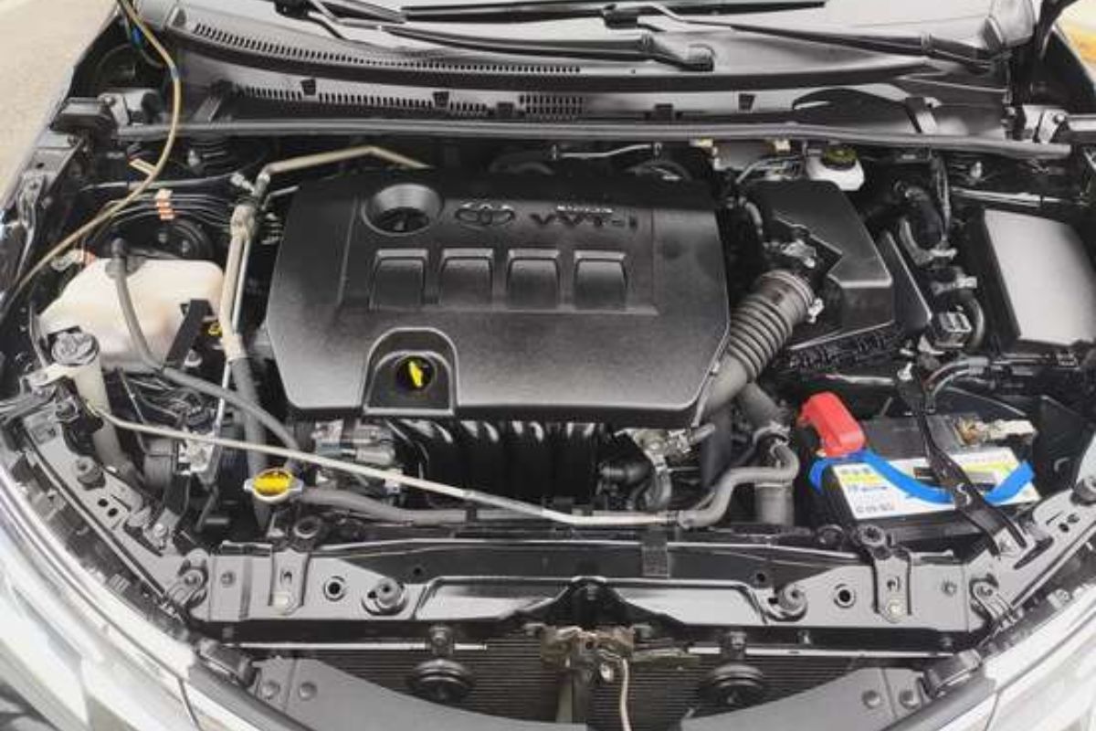 Toyota Corolla GLi 2019 manual de 6 marchas virou raridade no mercado de usados. Entenda por que o Corolla GLi 2019 manual, o Toyota Corolla GLi e o mercado de usados valorizam tanto esse sedan.