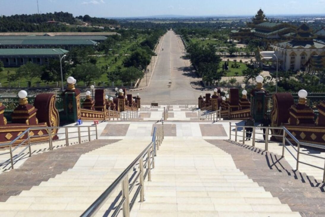 Naypyidaw, mega ciudad fantasma y capital planificada con carreteras de 20 vías intriga el Sudeste Asiático y el mundo.