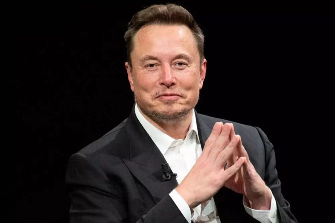 Elon Musk despide a 500 en xAI y coloca a estudiante de 20 años al mando del equipo de inteligencia artificial de Grok.