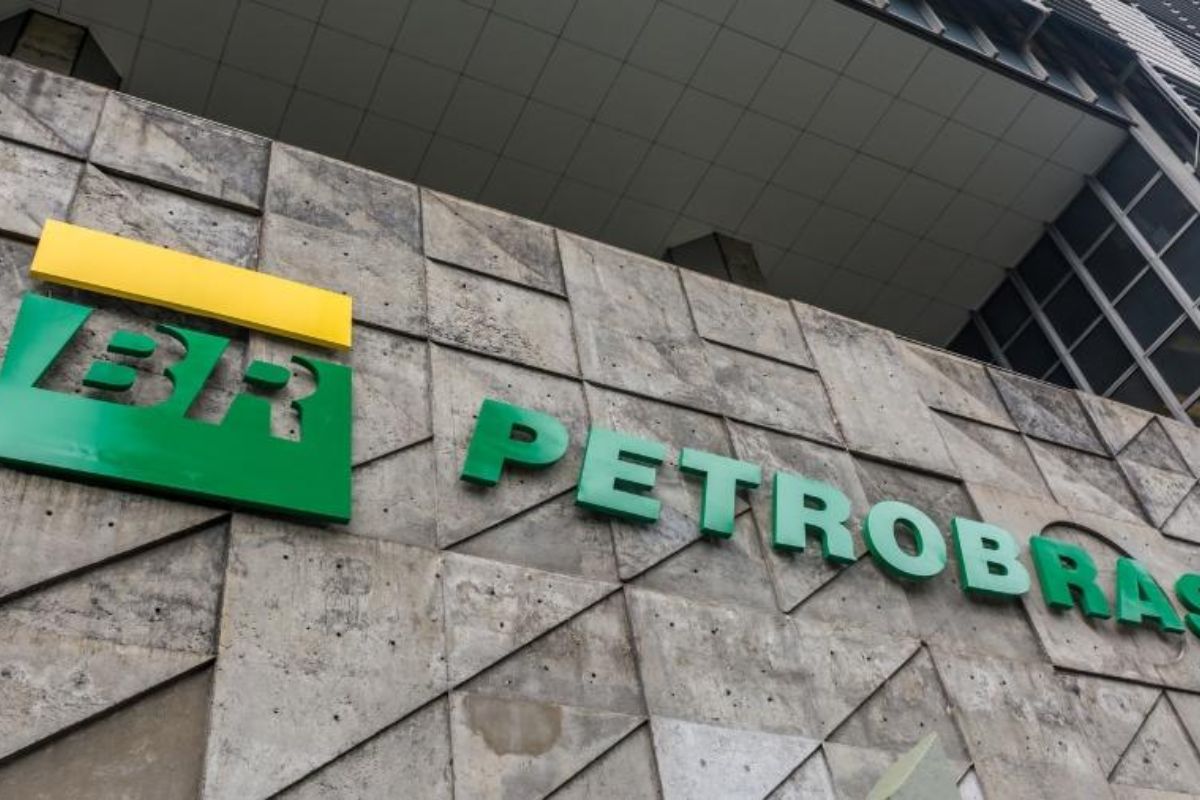 Grupo hacker ameaça vazar dados da Petrobras após ataque a fornecedora