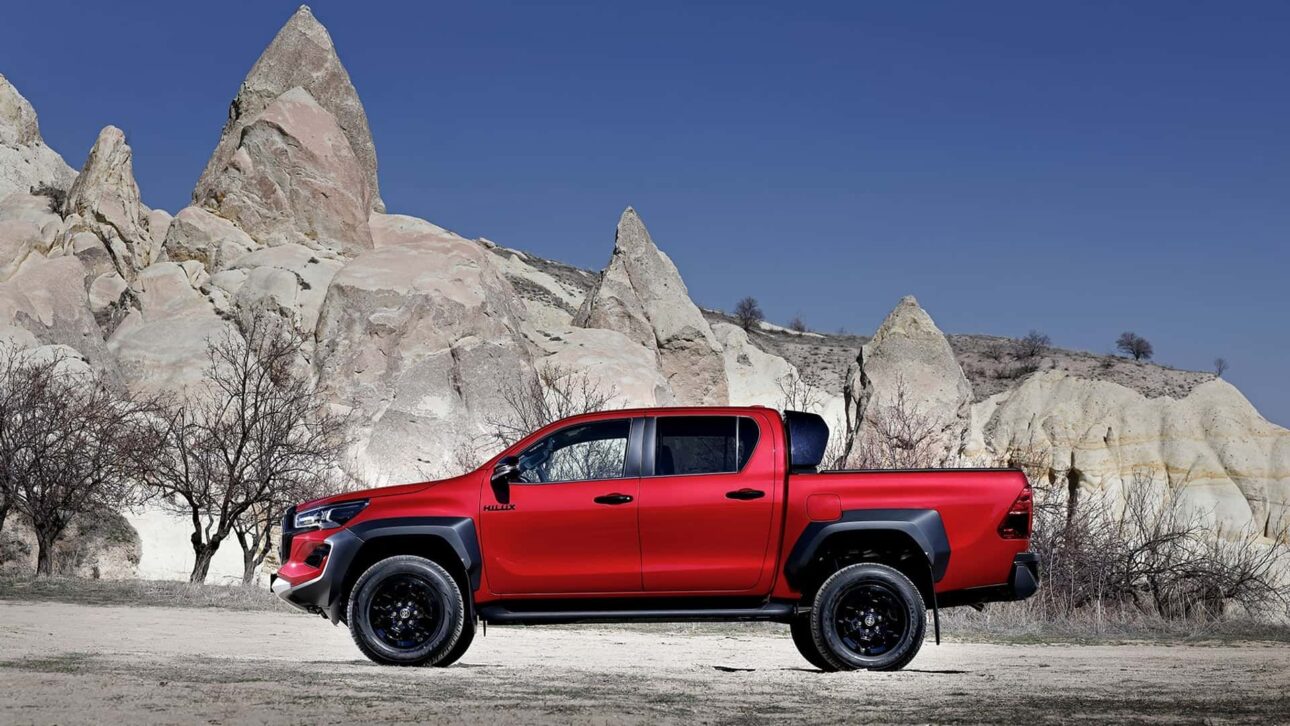 Toyota Hilux GR Sport (2025) 