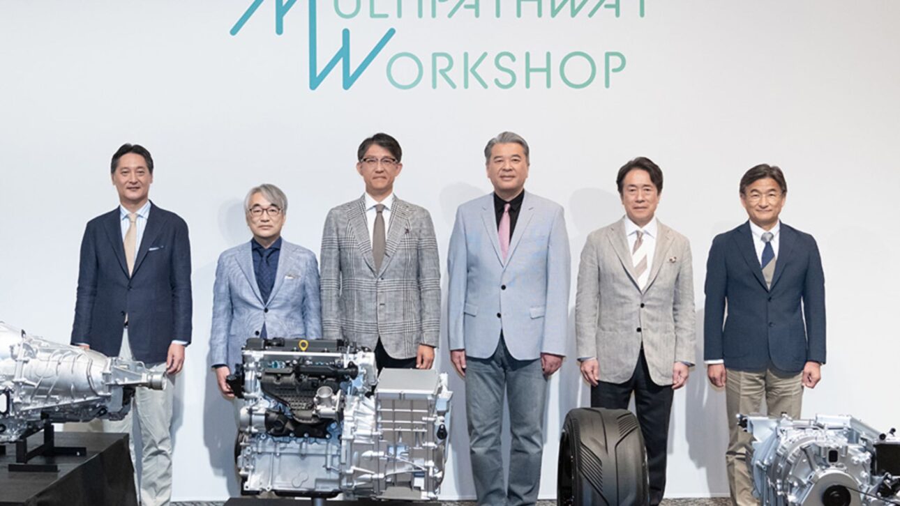 Toyota presenta nuevo motor híbrido 1.5 super eficiente y reafirma que será la última montadora a abandonar los motores a gasolina.