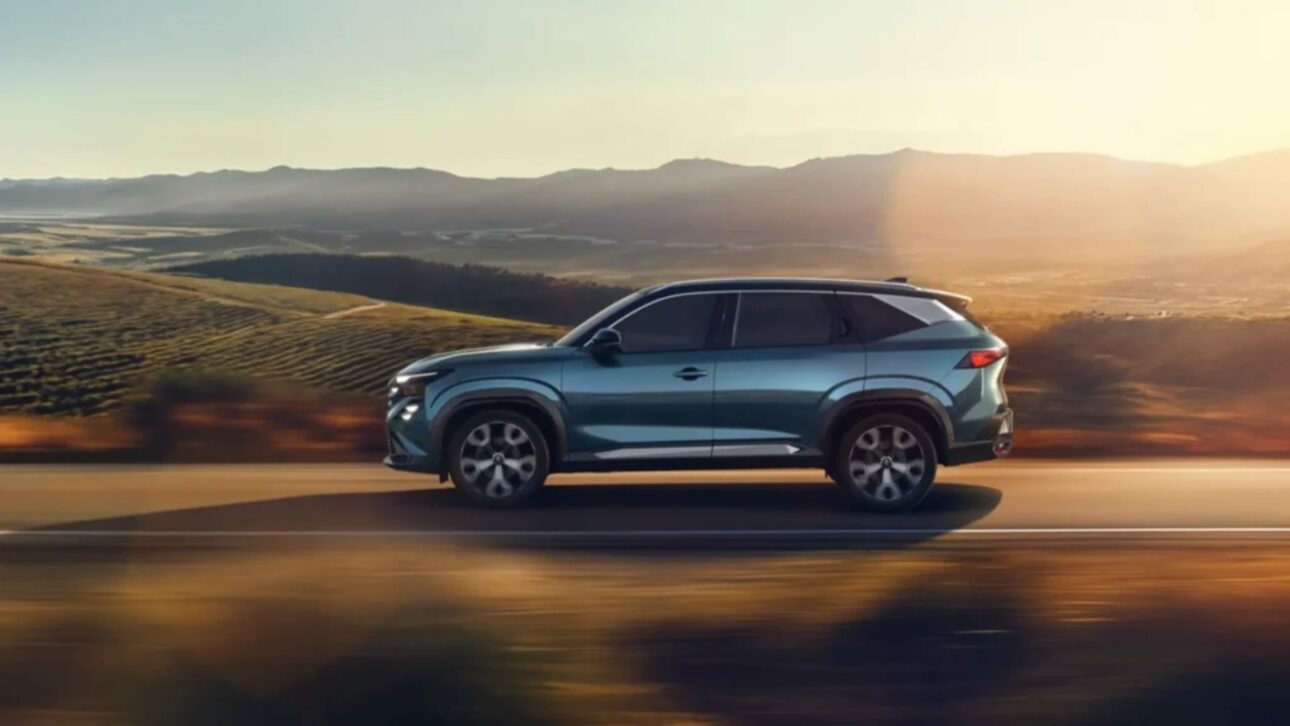 El Renault Boreal Hace Su Debut en Brasil con Motor 1.3 Turbo, Google Nativo y Maletero de 522 Litros para Competir con Compass y Corolla Cross.