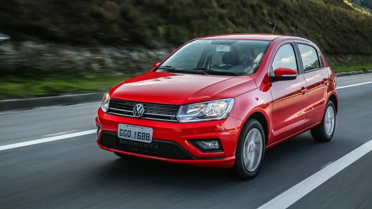 Conoce el Volkswagen Gol 1.6 automático 2019, hatch con motor 120 cv, cambio de seis marchas, consumo eficiente y autonomía de hasta 748 km.