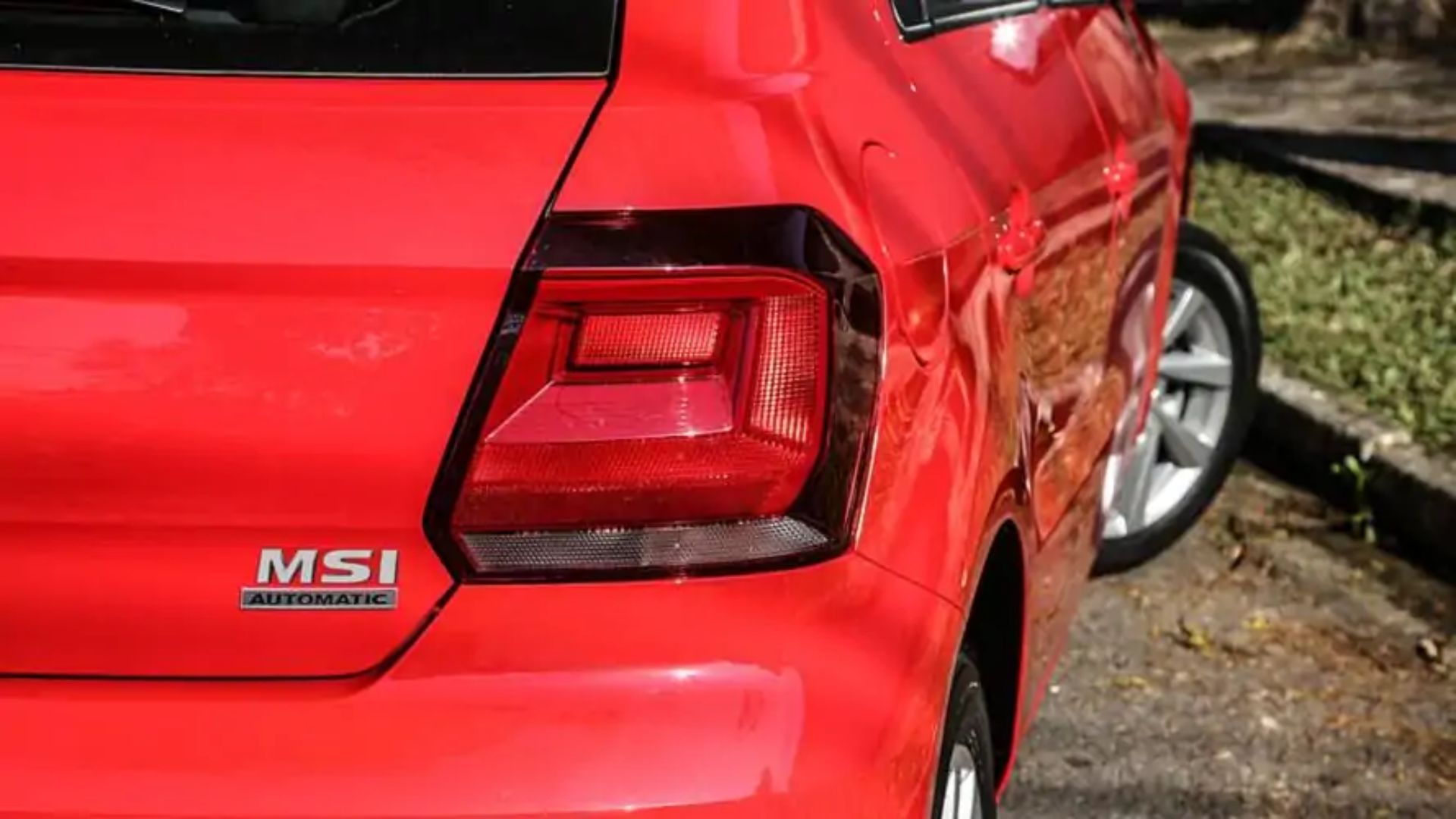 Conheça o Volkswagen Gol 1.6 automático 2019, hatch com motor 120 cv, câmbio de seis marchas, consumo eficiente e autonomia de até 748 km.