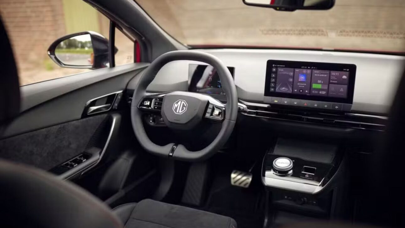 MG4 XPower llega a Brasil con 435 cv, tracción integral y 0 a 100 km/h en 3,8 s, prometiendo rendimiento de deportivo eléctrico.