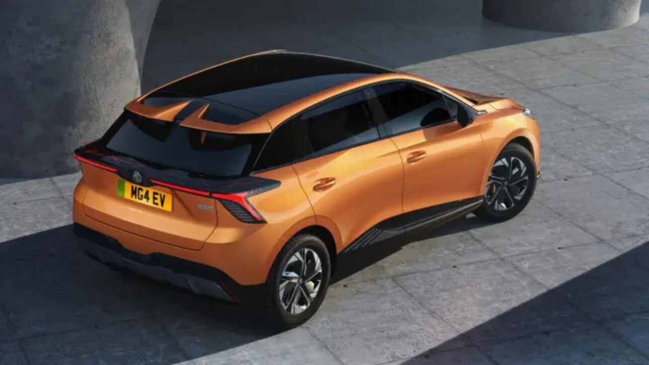 MG4 XPower llega a Brasil con 435 cv, tracción integral y 0 a 100 km/h en 3,8 s, prometiendo rendimiento de deportivo eléctrico.