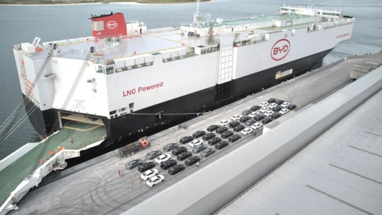 BYD apostó en ocho buques del tipo para economizar en el flete y disminuir retrasos en las entregasImagen: Divulgación