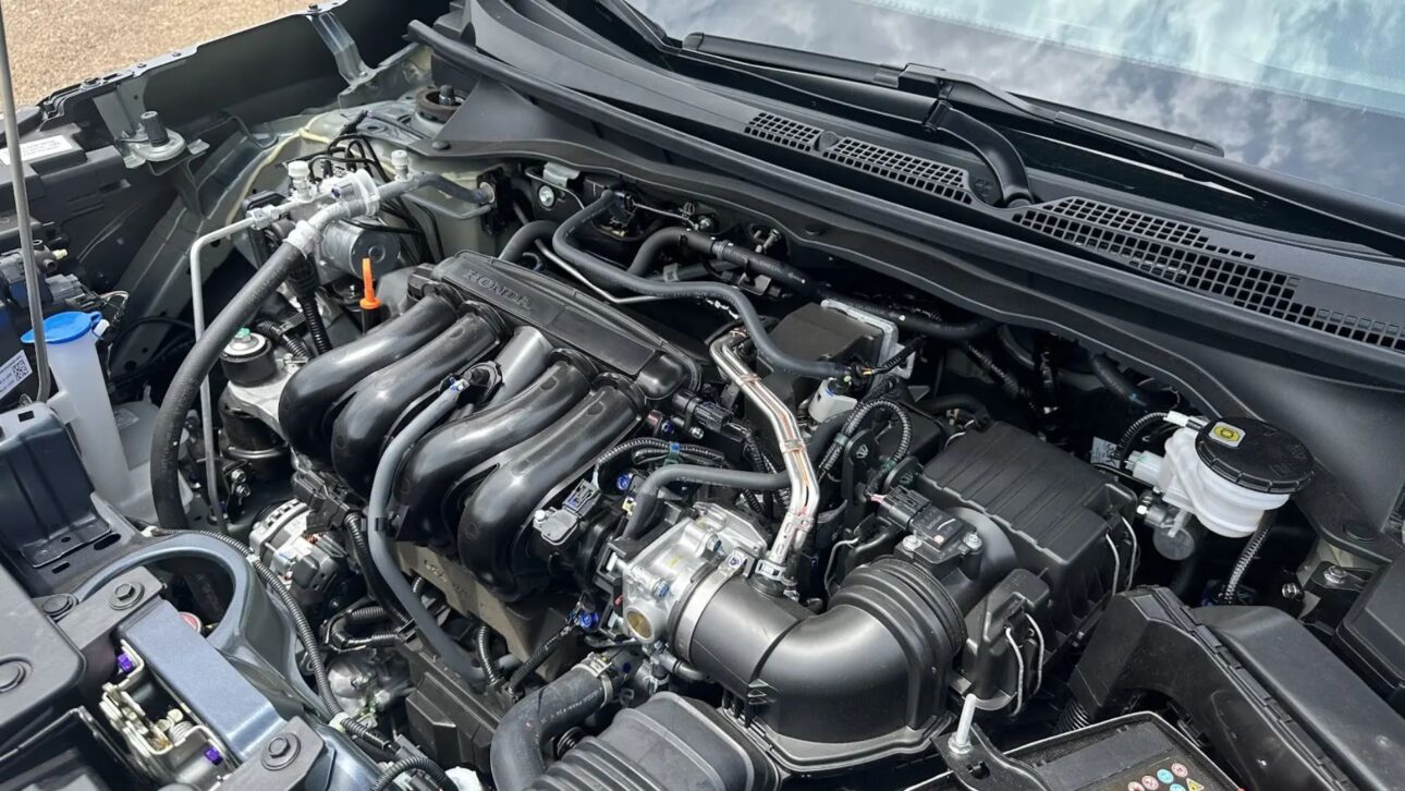 El nuevo Honda WR-V llega más grande que el HR-V, con 458 litros de maletero, 22,3 cm de despeje y motor 1.5 atmosférico sin turbo.