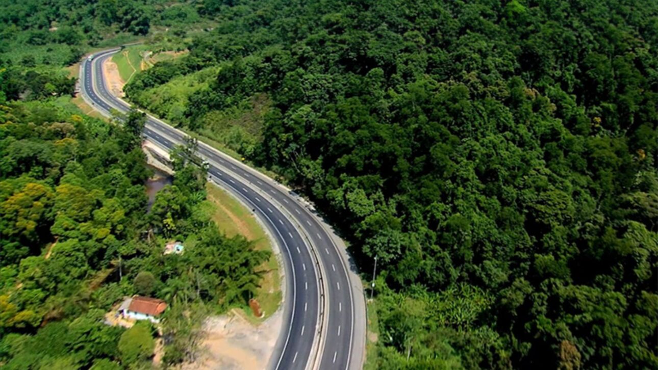 Obra millonaria moderniza la BR-381 con duplicaciones, tecnología y mejoras de seguridad, prometiendo transformar la antigua carretera de la muerte.