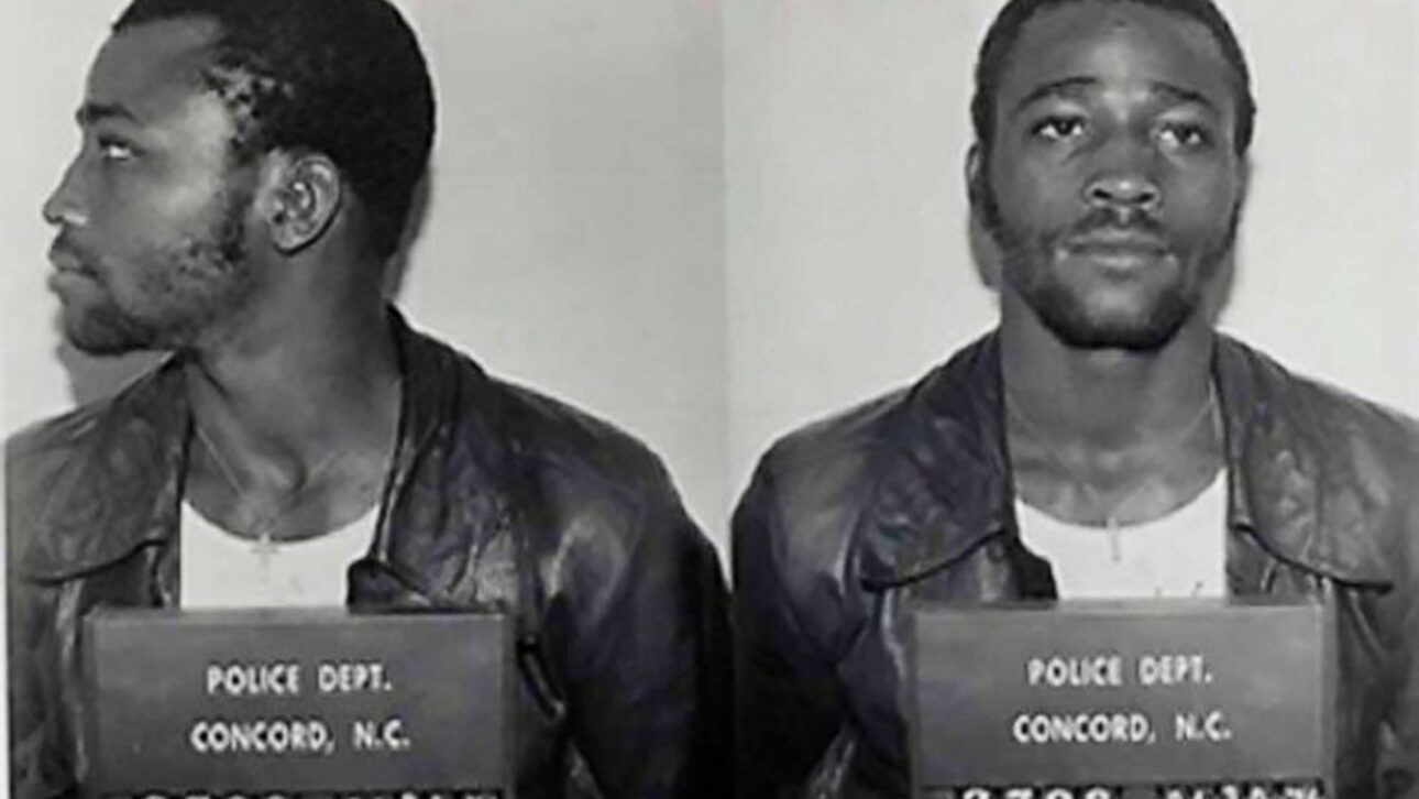 Hombre negro exonerado tras 44 años de prisión cierra acuerdo de US$ 25 millones con ciudad de Concord y recibe pedido formal de disculpas.