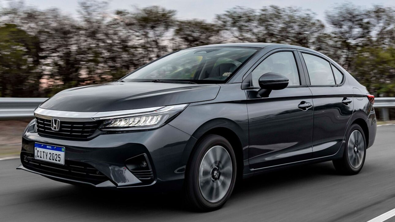 El Honda City 2026 mantiene el enfoque en confort, consumo eficiente y buen espacio, pero aún enfrenta críticas sobre rendimiento, tanque pequeño y neumático de repuesto temporal.