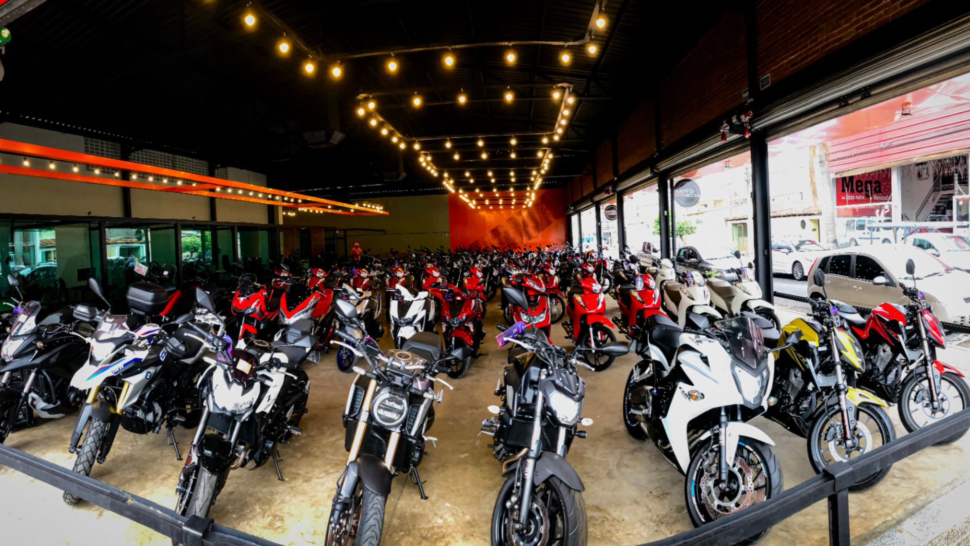 Brasileiros buscam motos mais baratas no Paraguai, mas regras de importação e circulação no Brasil trazem riscos legais e exigem atenção.