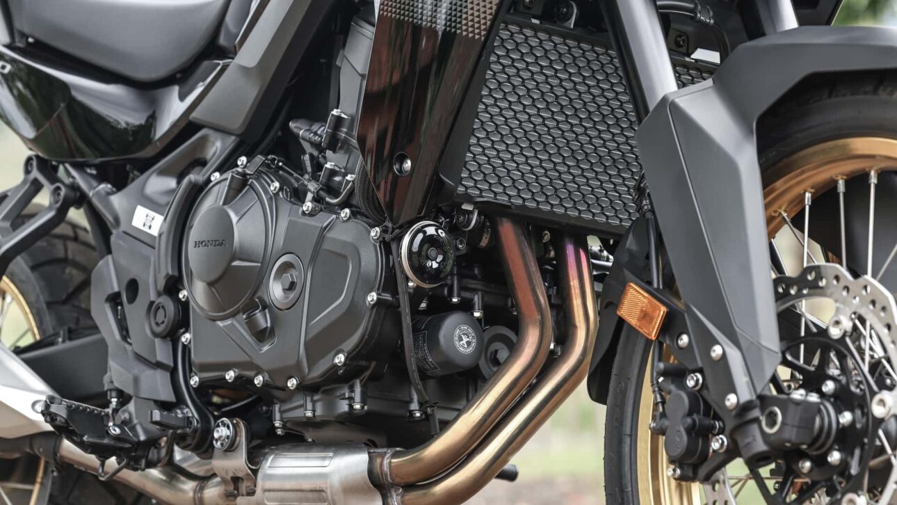 La Honda XL 750 Transalp 2026 estrena en Brasil con motor 755 cm³, electrónica completa y precio sugerido de R$ 65.545.