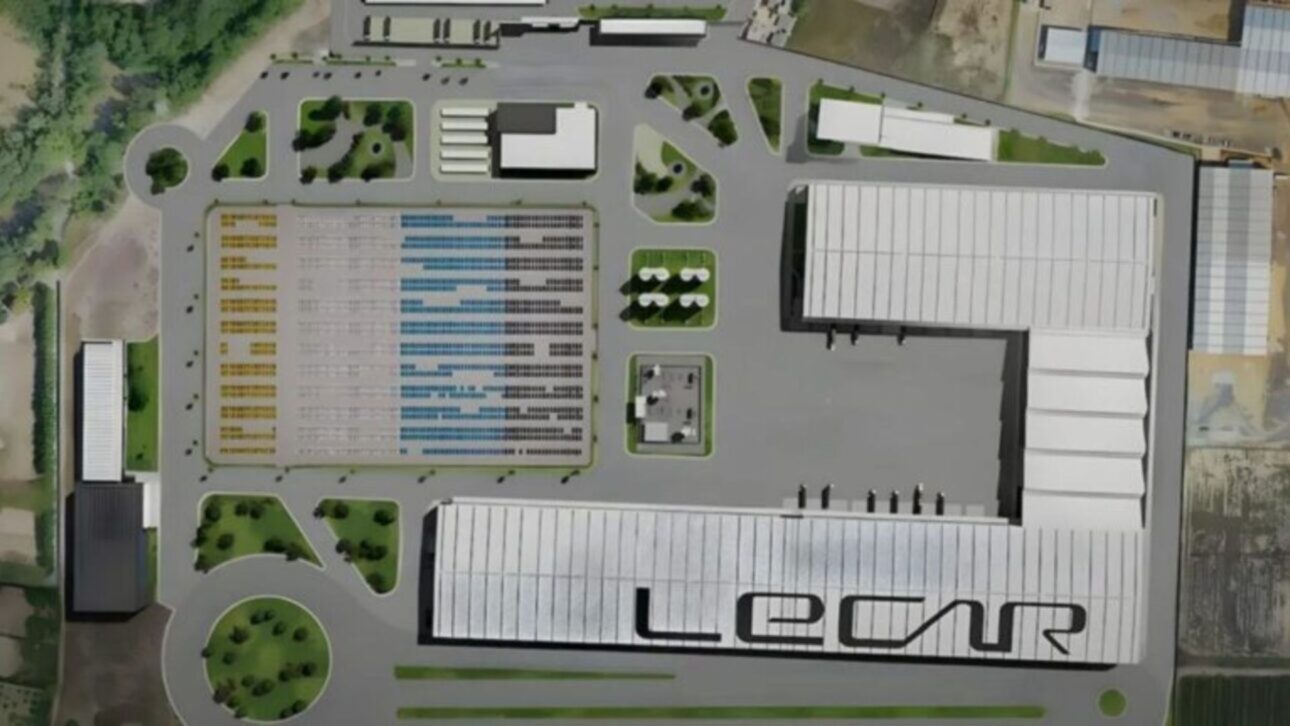 Lecar presenta maqueta, coche de poliestireno y planes de 150 concesionarias sin fábrica lista, ampliando dudas sobre su proyecto en Brasil.