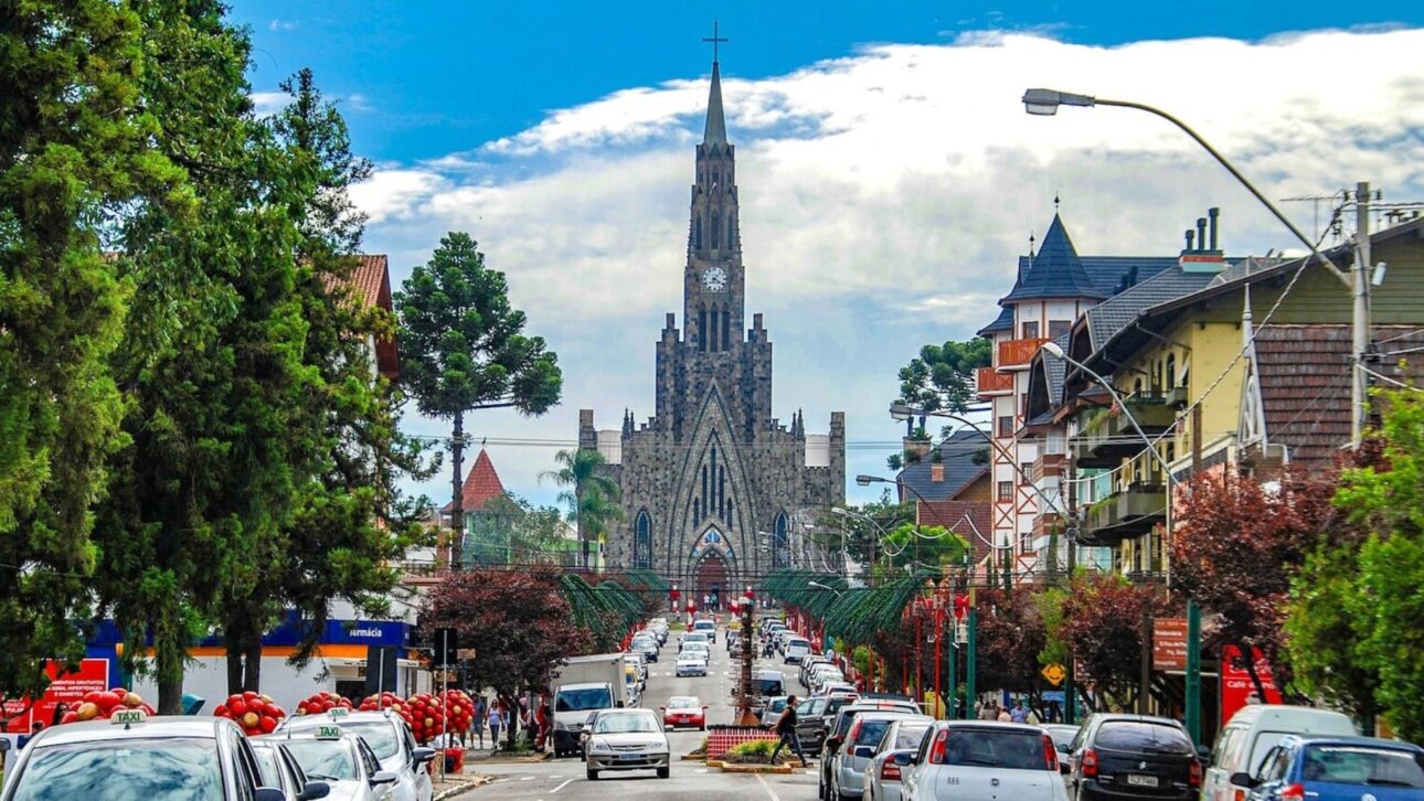 Gramado é eleito o 2º melhor destino da América do Sul pelo TripAdvisor 2025 e se destaca com eventos, atrações icônicas e forte infraestrutura turística.
