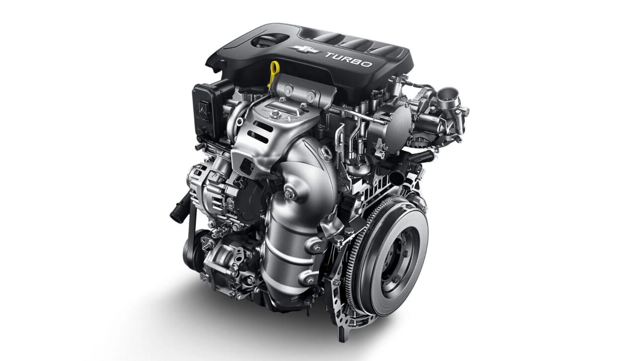 GM 1.0 (aspirado y turbo): presenta fallas recurrentes en la correa bañada en aceite y problemas en la bomba de vacío.