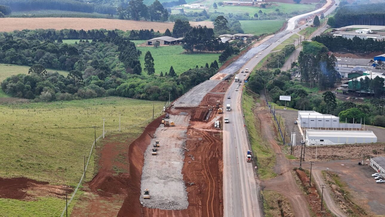 Paraná amplía el uso de concreto en carreteras, alcanza 500 km en obras y apuesta en durabilidad, tecnología y menor costo de mantenimiento. (Foto: Ari Dias/AEN)